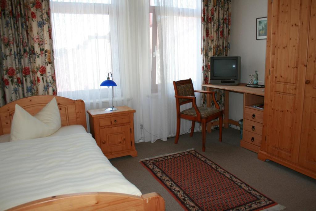 Hotel Zur Krone Bad Pyrmont Zewnętrze zdjęcie